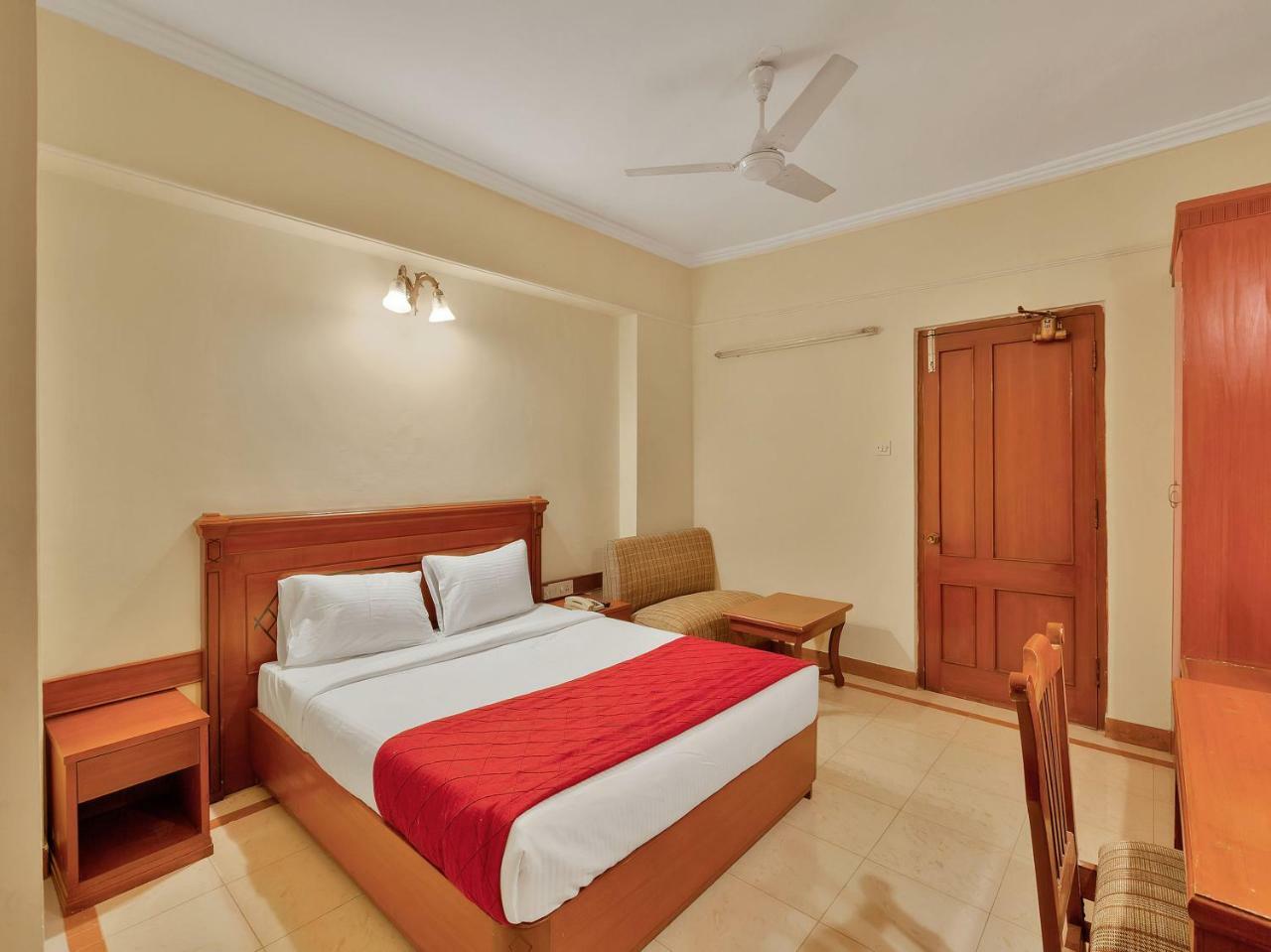 Oyo 10534 Hotel Kanishka Bangalore Eksteriør billede